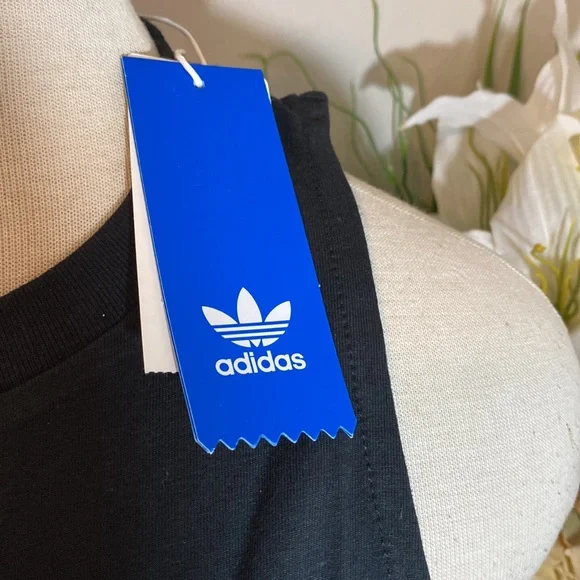 Sold! Adidas Crop Top - Picture 5 of 6